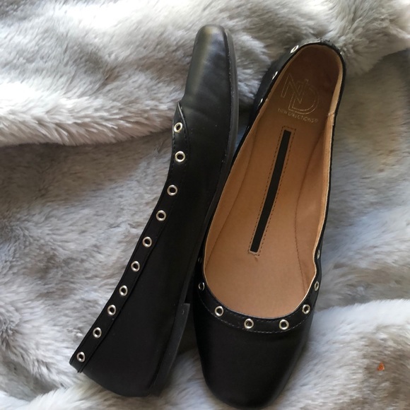 New directions Black Flats - Picture 3 of 4